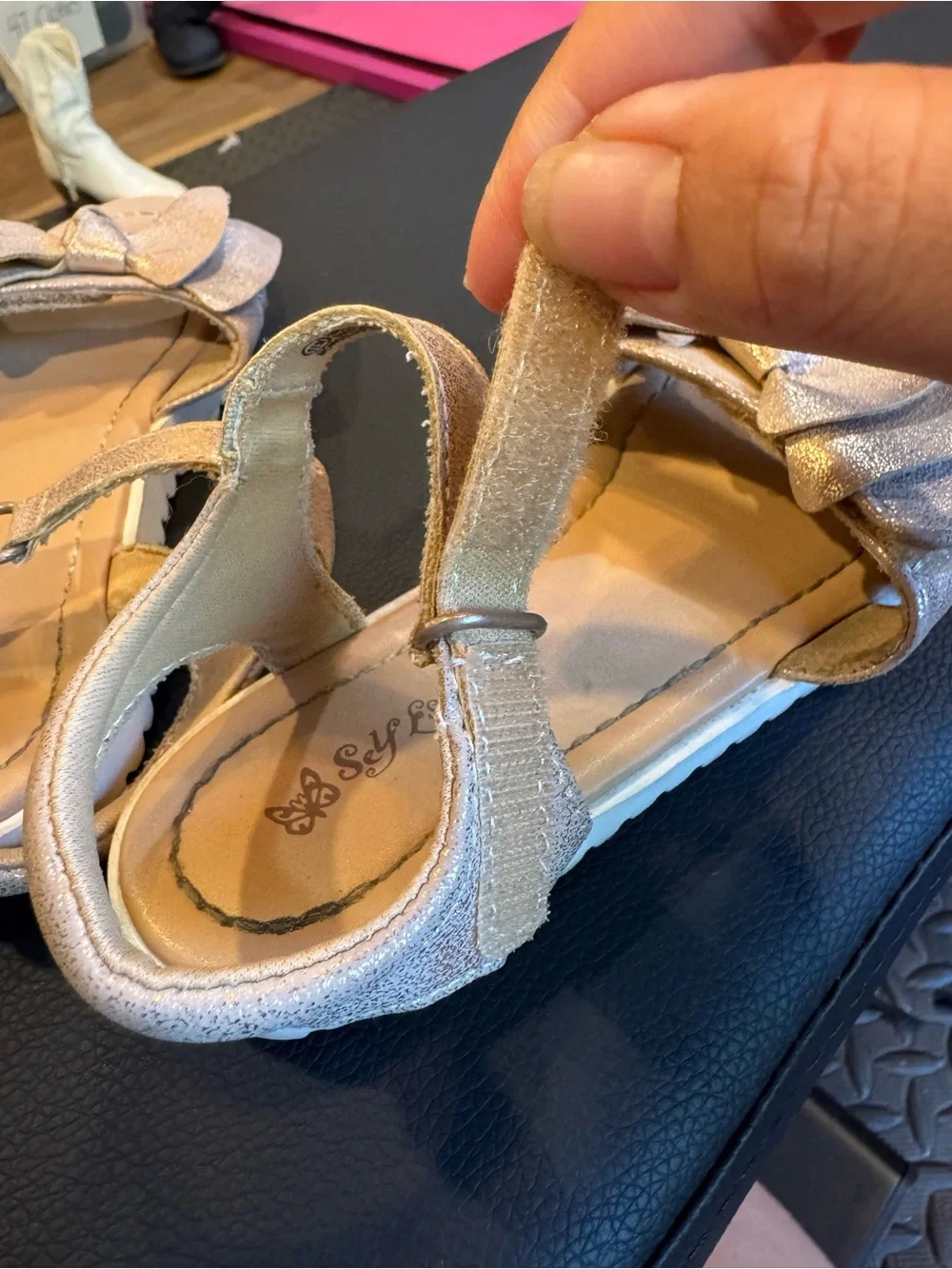 Toddler girls shimmer sandals sz 11M